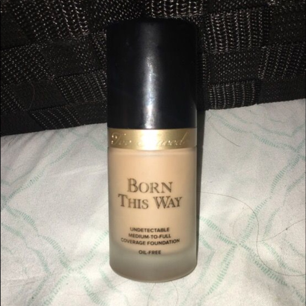 Too Faced Foundation Nude